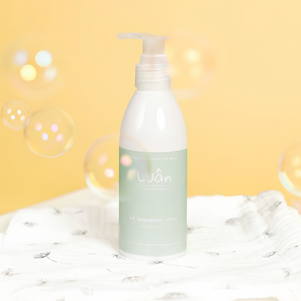 Shampoing naturel pour bébé et enfants aux cheveux ondulés, bouclés et frisés.